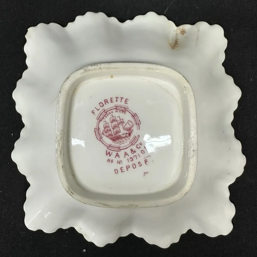 WM Adderley WAA & Co Porcelain‎ Florette Depose Victorian Antique Red White Dish
